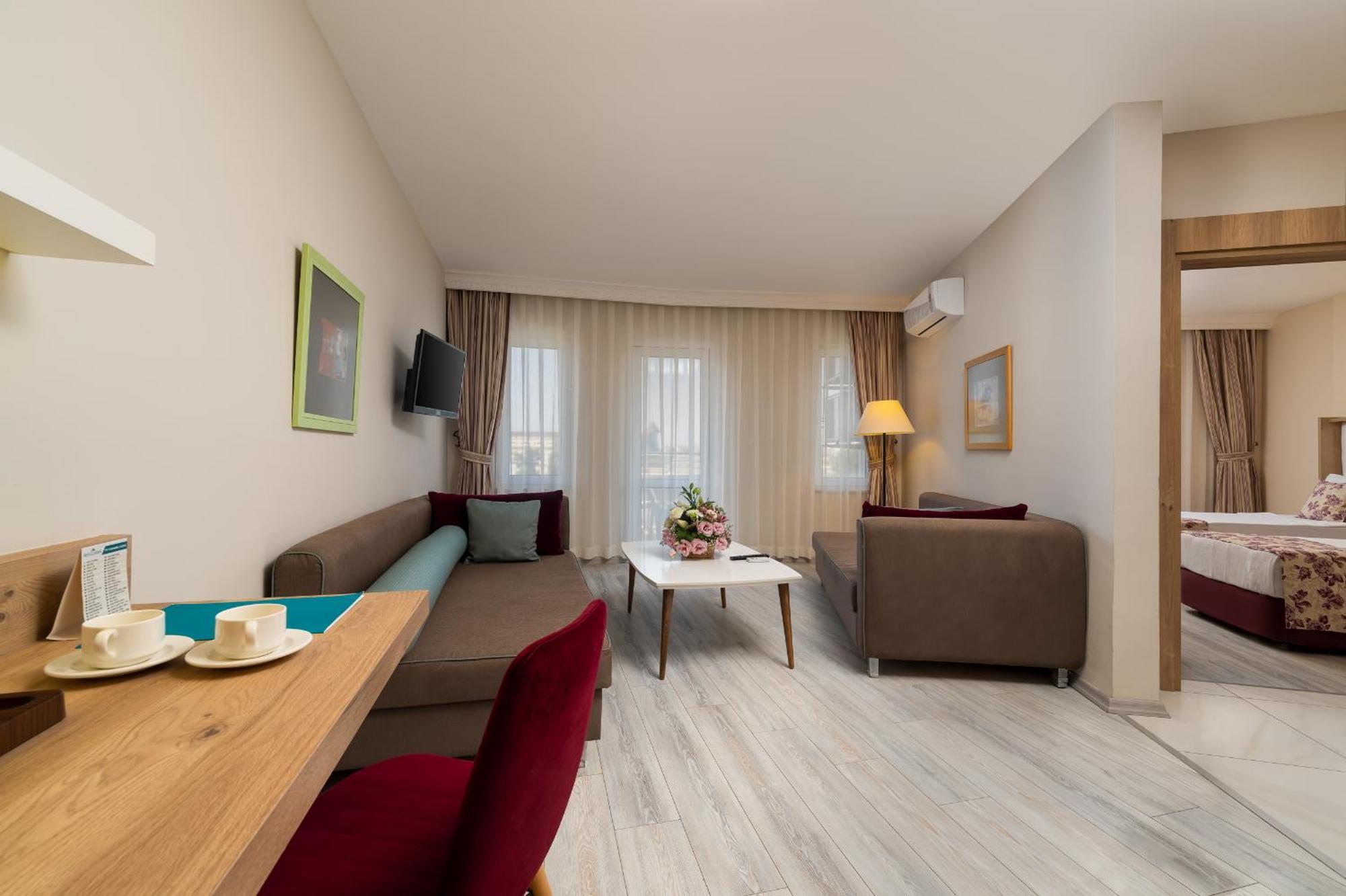 Royal Garden Beach Hotel Konaklı 外观 照片